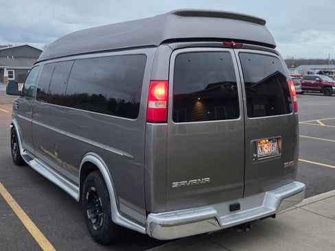 Used 2007 GMC Savana 3500 Extended Passenger w/ LT Preferred Equipment Group image 13