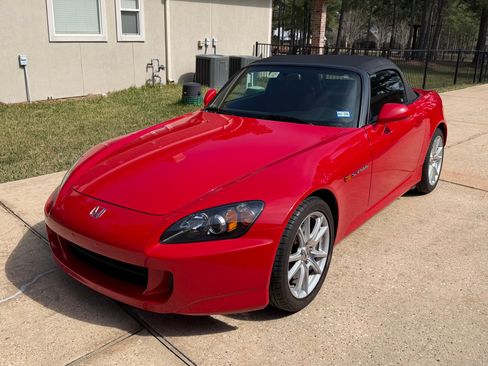 Used 2005 Honda S2000 image 2