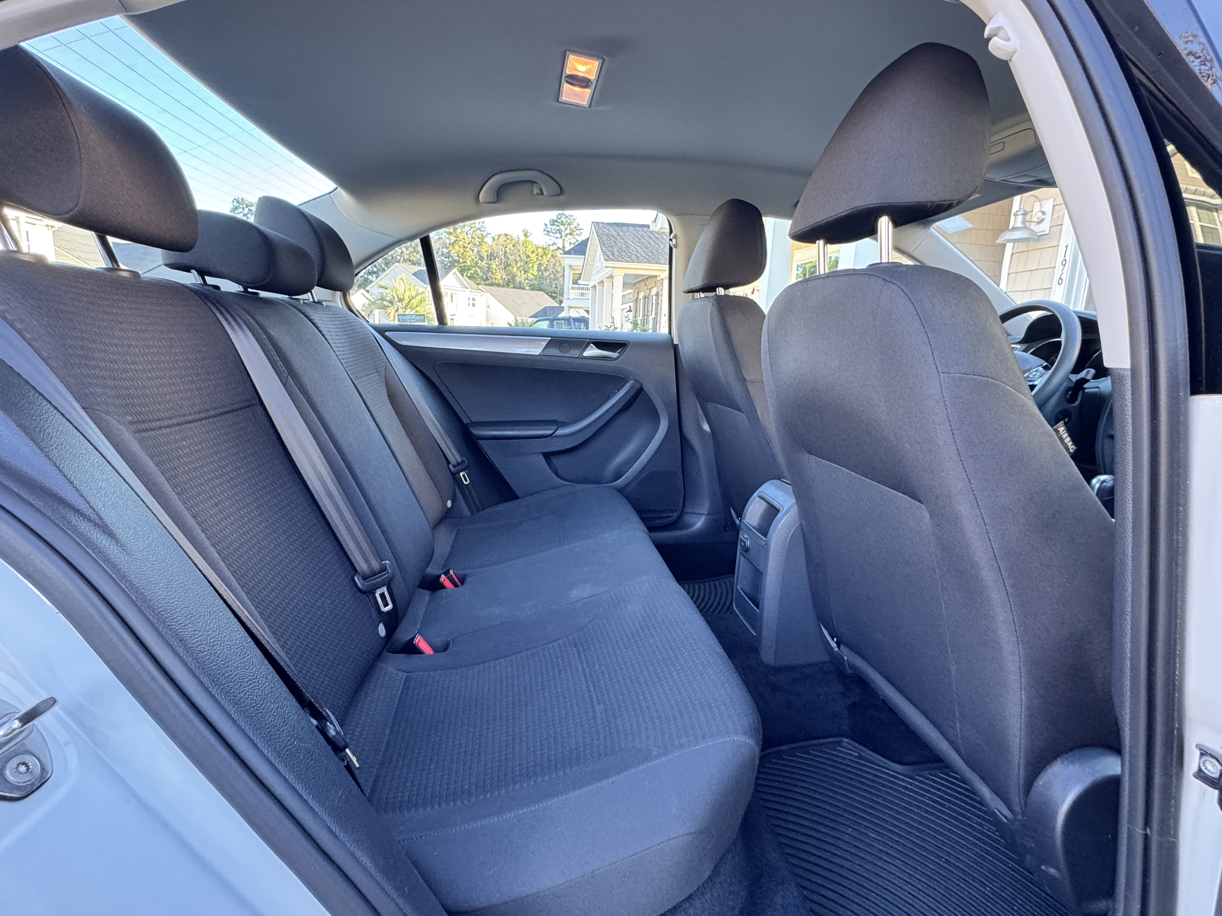 Used 2016 Volkswagen Jetta SE FWD image 15