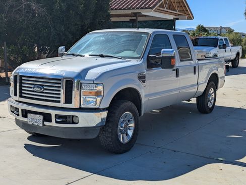 Used 2008 Ford F250 Lariat image 2
