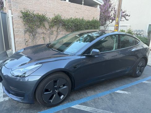Used 2023 Tesla Model 3 Standard Range image 14