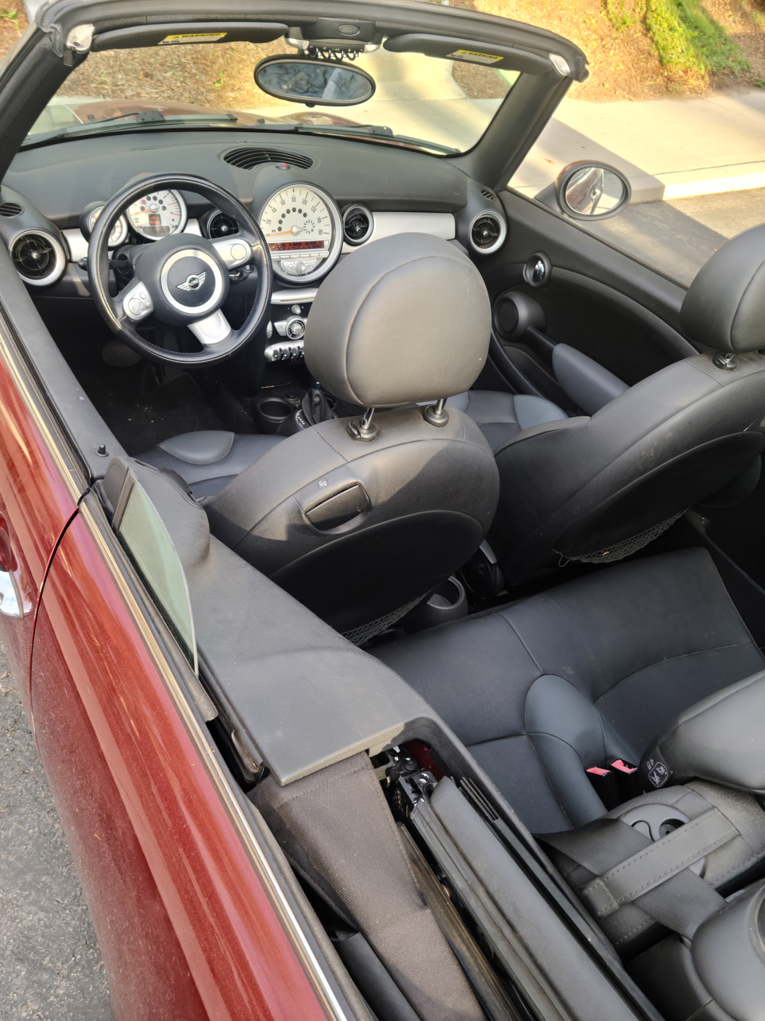 Used 2009 MINI Cooper Convertible FWD image 10