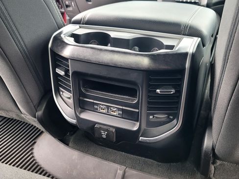 Used 2022 RAM 1500 Big Horn AWD/4WD image 11