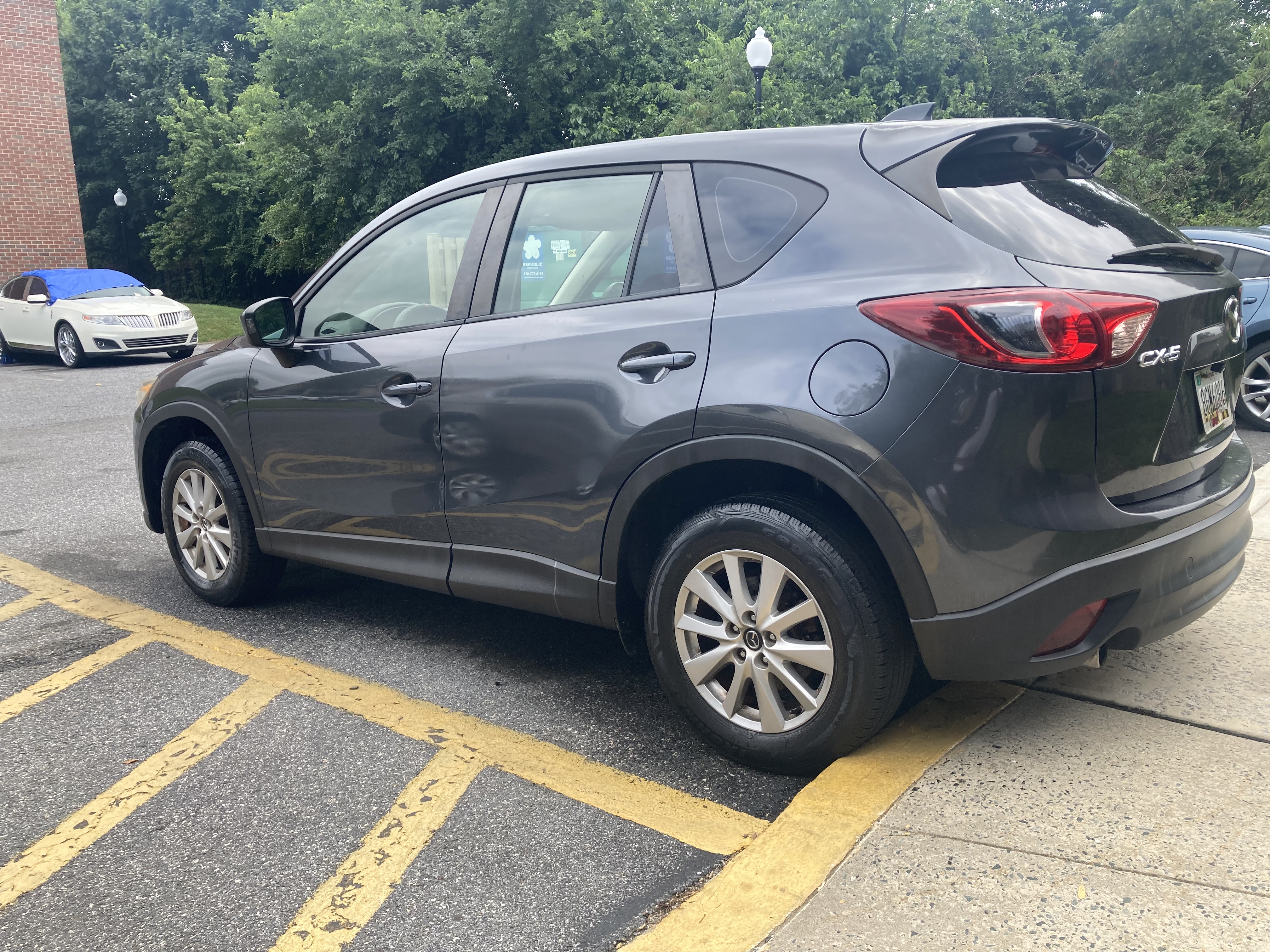 Used 2015 MAZDA CX-5 Sport w/ Bluetooth Audio Package FWD image 2