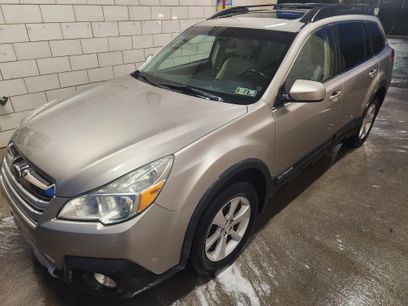 Used 2014 Subaru Outback 3.6R Limited w/ Moonroof Package