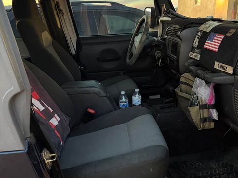 Used 2005 Jeep Wrangler Unlimited image 17