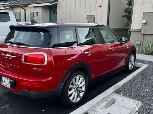 Used 2017 MINI Cooper Clubman image 4