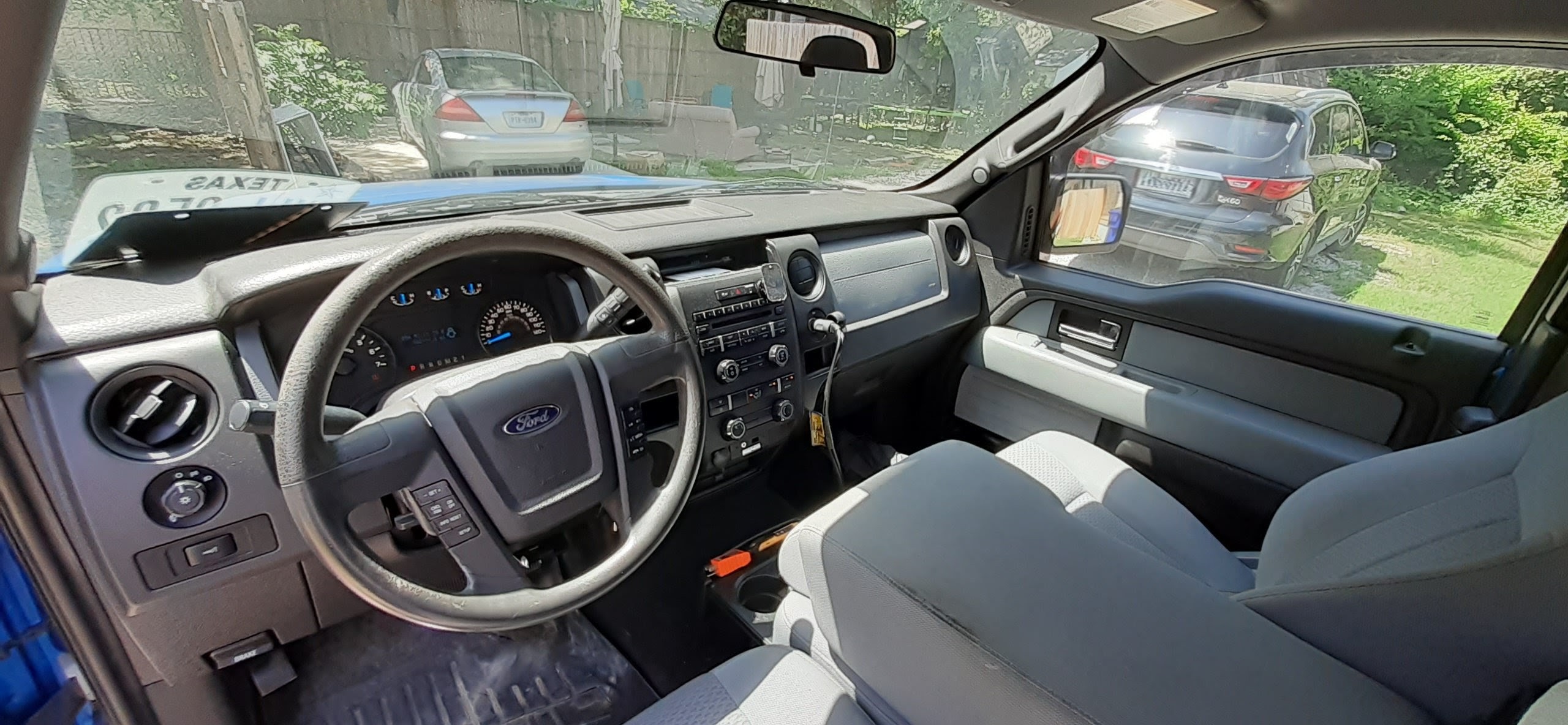 Used 2013 Ford F150 STX w/ Mid Equipment Group AWD/4WD image 2