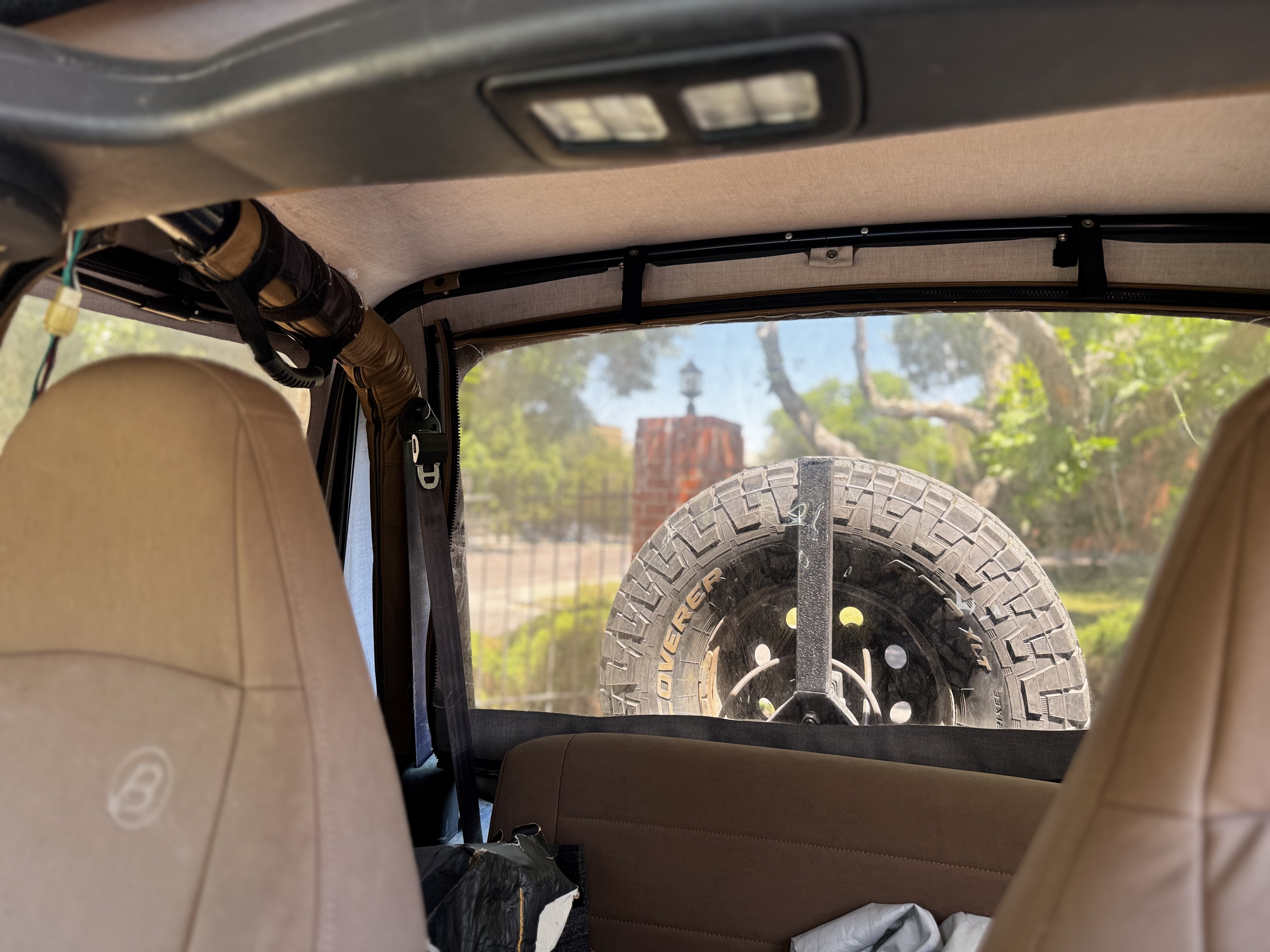 Used 1993 Jeep Wrangler 4WD image 17