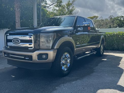 Used 2012 Ford F250 King Ranch w/ King Ranch w/Chrome Pkg image 1