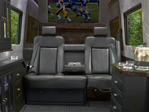 Used 2012 Mercedes-Benz Sprinter 2500 image 9