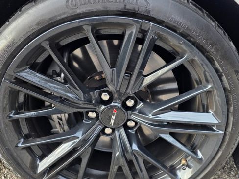 Used 2018 Chevrolet Camaro ZL1 image 22