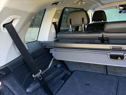 Used 2020 BMW X7 xDrive40i w/ Premium Package image 9