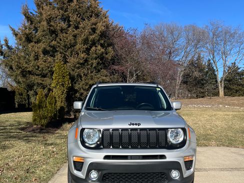 Used 2020 Jeep Renegade Altitude image 1
