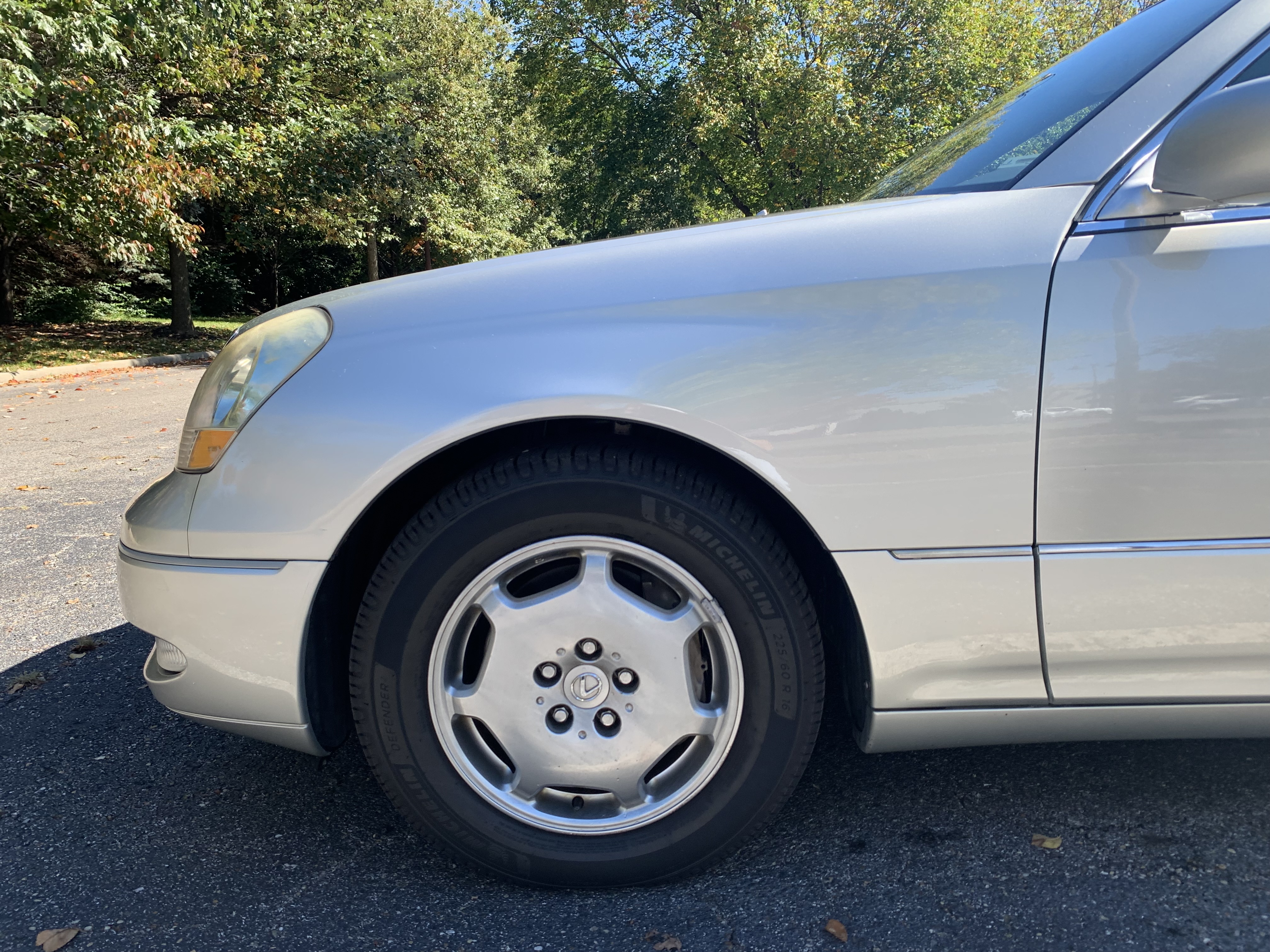 Used 2002 Lexus LS 430 w/ Navigation/Mark Levinson Pkg RWD image 4
