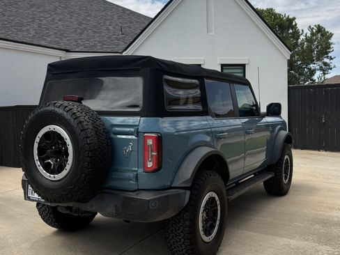 Used 2021 Ford Bronco Outer Banks w/ Sasquatch Package AWD/4WD image 2