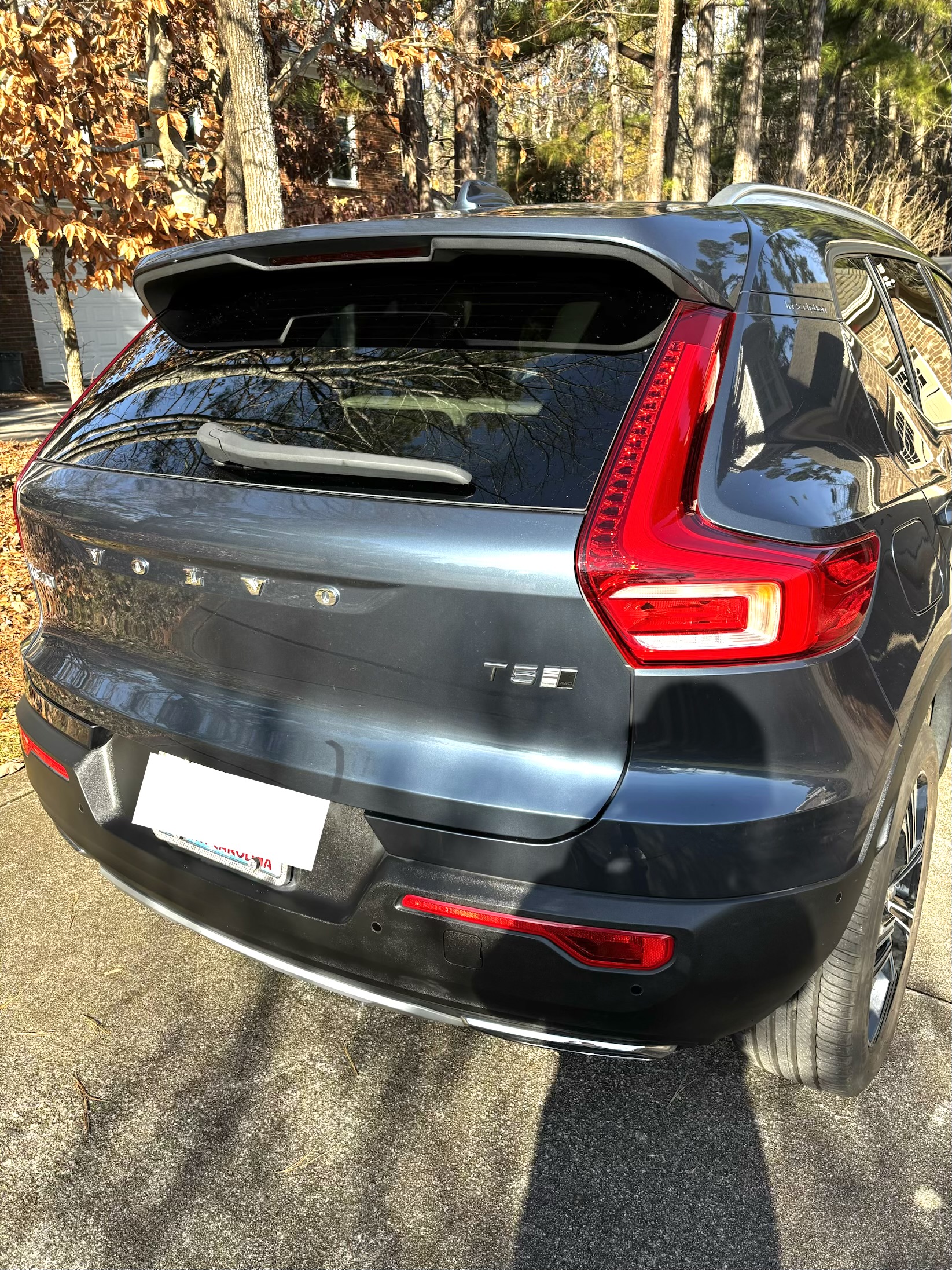 Used 2019 Volvo XC40 T5 Inscription AWD/4WD image 2