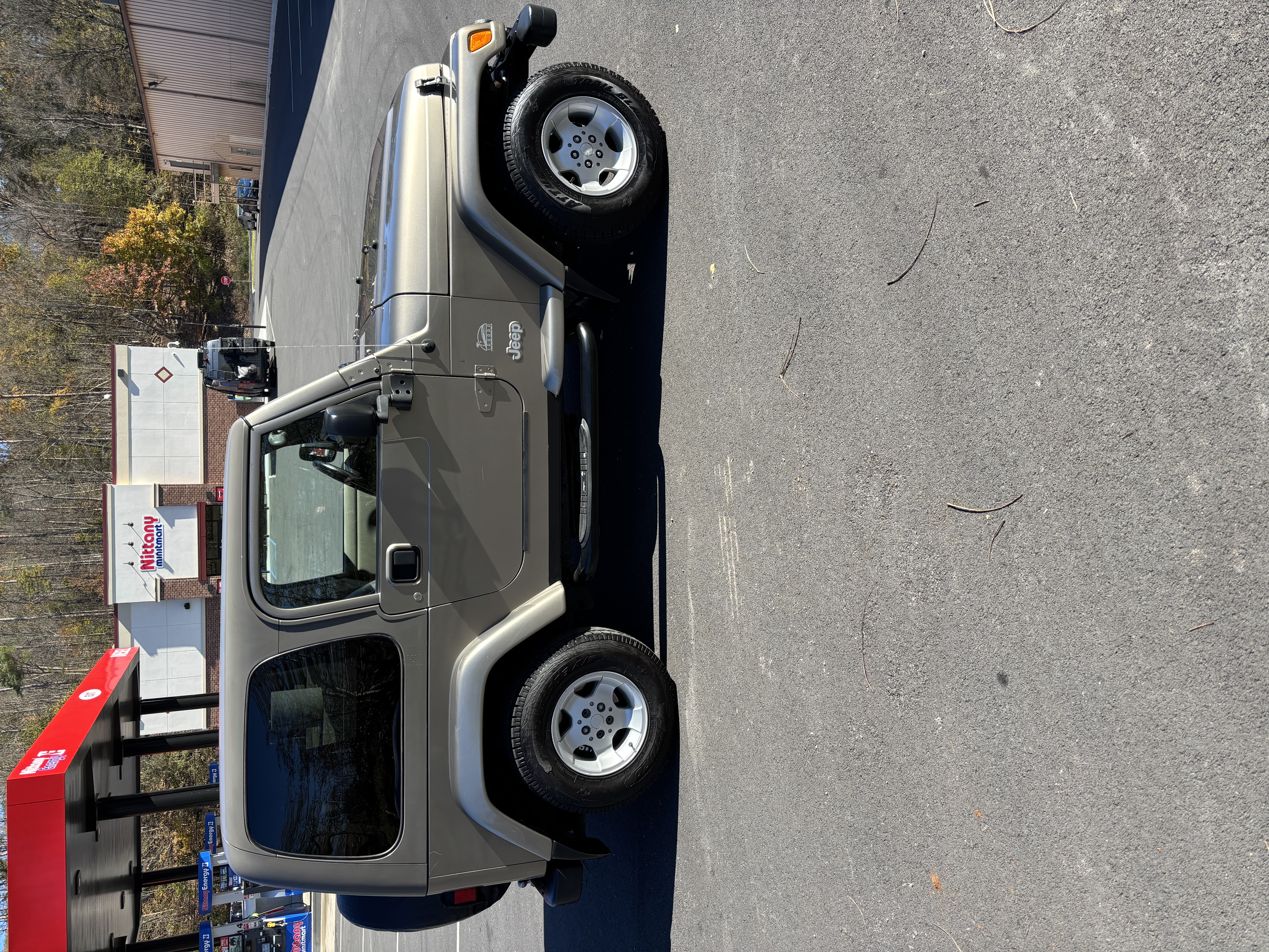 Used 2003 Jeep Wrangler Sahara AWD/4WD image 5