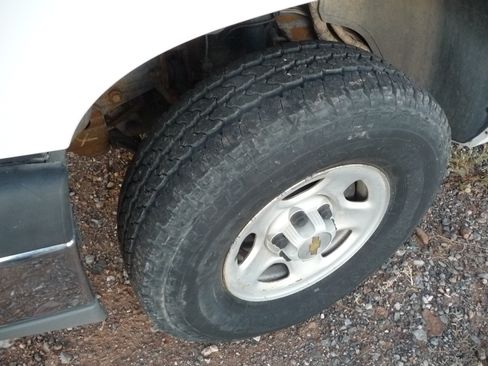 Used 2004 Chevrolet Silverado 1500 W/T w/ Light Duty Power Package AWD/4WD image 25