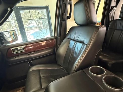 Used 2015 Lincoln Navigator L 4WD image 10