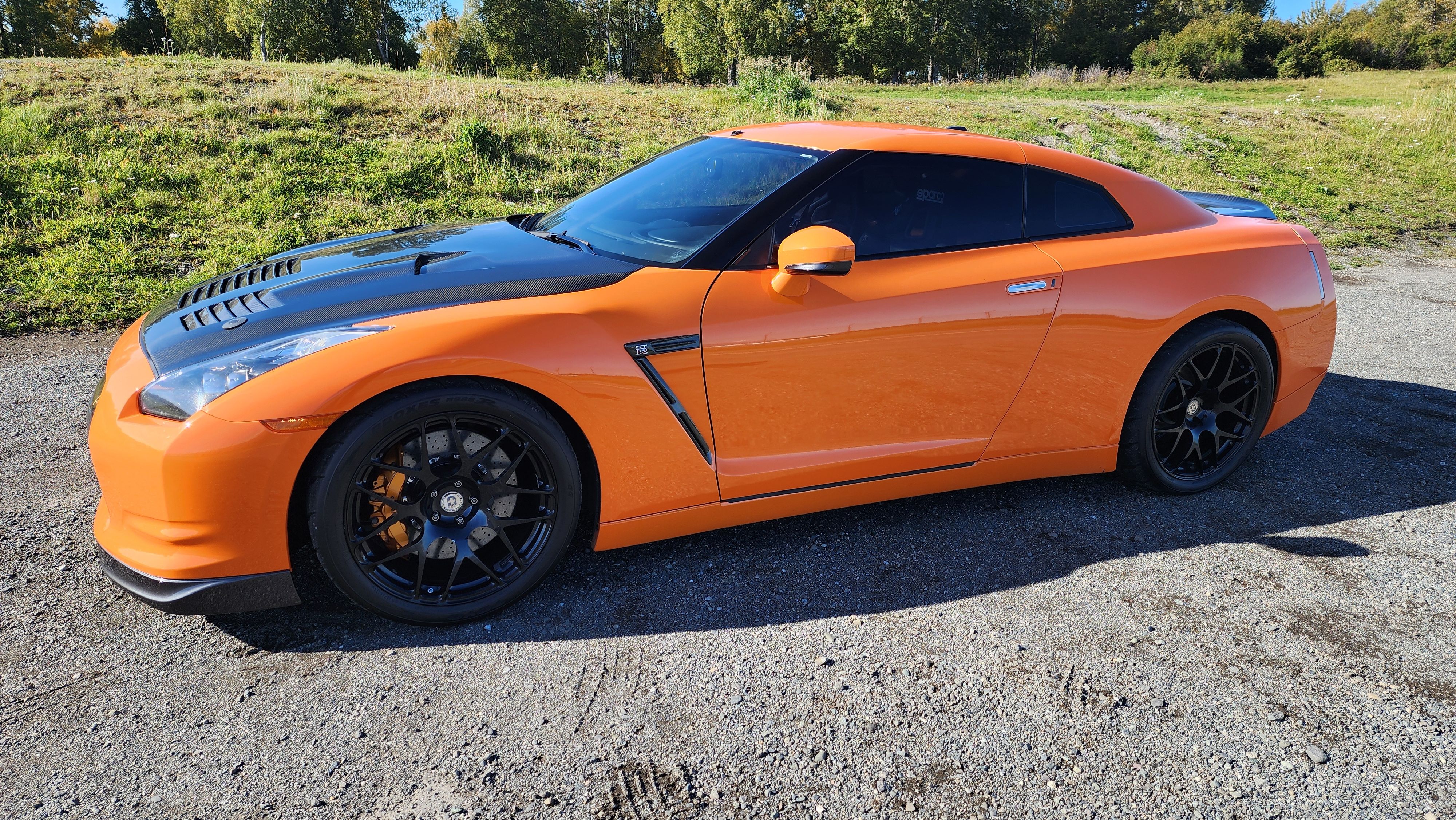 Used 2009 Nissan GT-R Premium AWD/4WD image 6