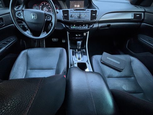 Used 2017 Honda Accord Sport Special Edition image 10