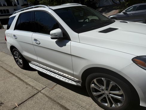 Used 2016 Mercedes-Benz GLE 350 350 Sport Utility 4D image 13