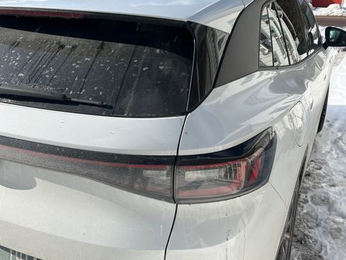 Used 2021 Volkswagen ID.4 Pro S image 5