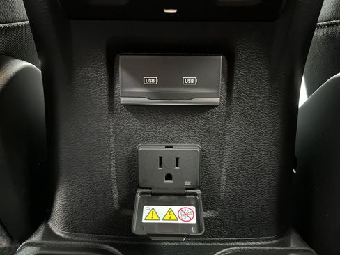 Used 2021 Jeep Gladiator Rubicon image 18