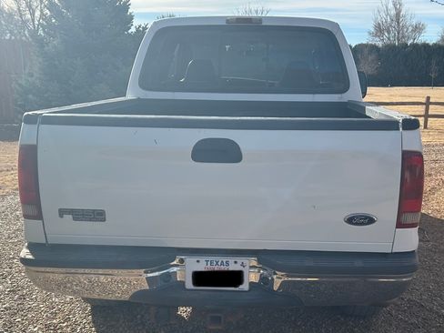 Used 2003 Ford F250 Lariat image 6