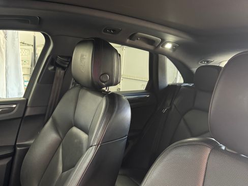 Used 2022 Porsche Macan S AWD/4WD image 20