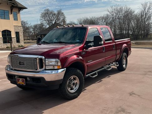 Used 2003 Ford F250 Lariat image 1