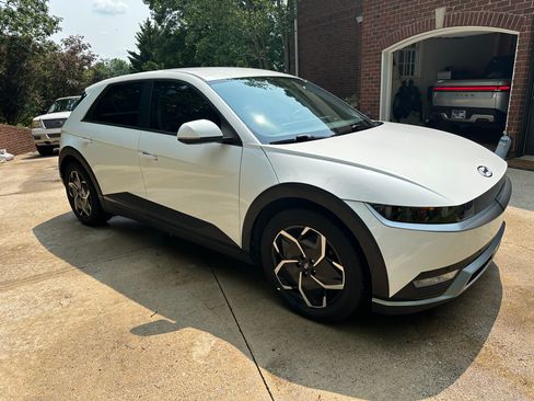 Used 2023 Hyundai Ioniq 5 SEL w/ Cargo Package image 5