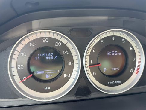 Used 2013 Volvo XC70 3.2 image 10