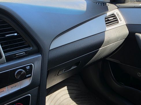 Used 2019 Hyundai Sonata SE image 8