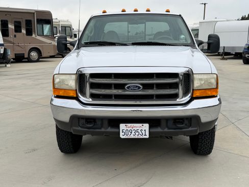 Used 2000 Ford F350 4x4 Crew Cab DRW Super Duty image 4