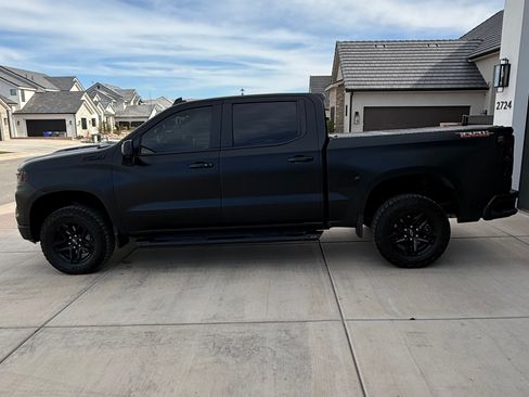 Used 2023 Chevrolet Silverado 1500 LT Trail Boss w/ LT Trail Boss Premium Package image 10