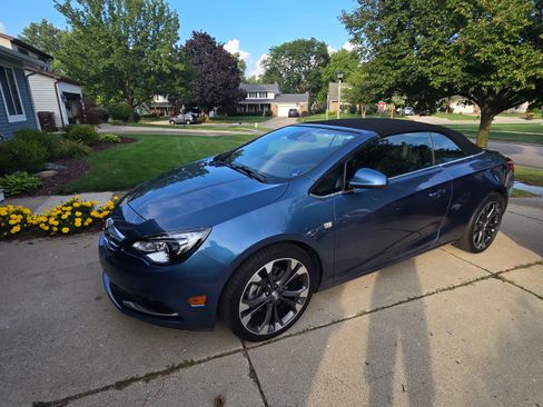 Used 2017 Buick Cascada Sport Touring FWD image 2