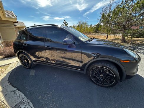 Used 2013 Porsche Cayenne S image 6