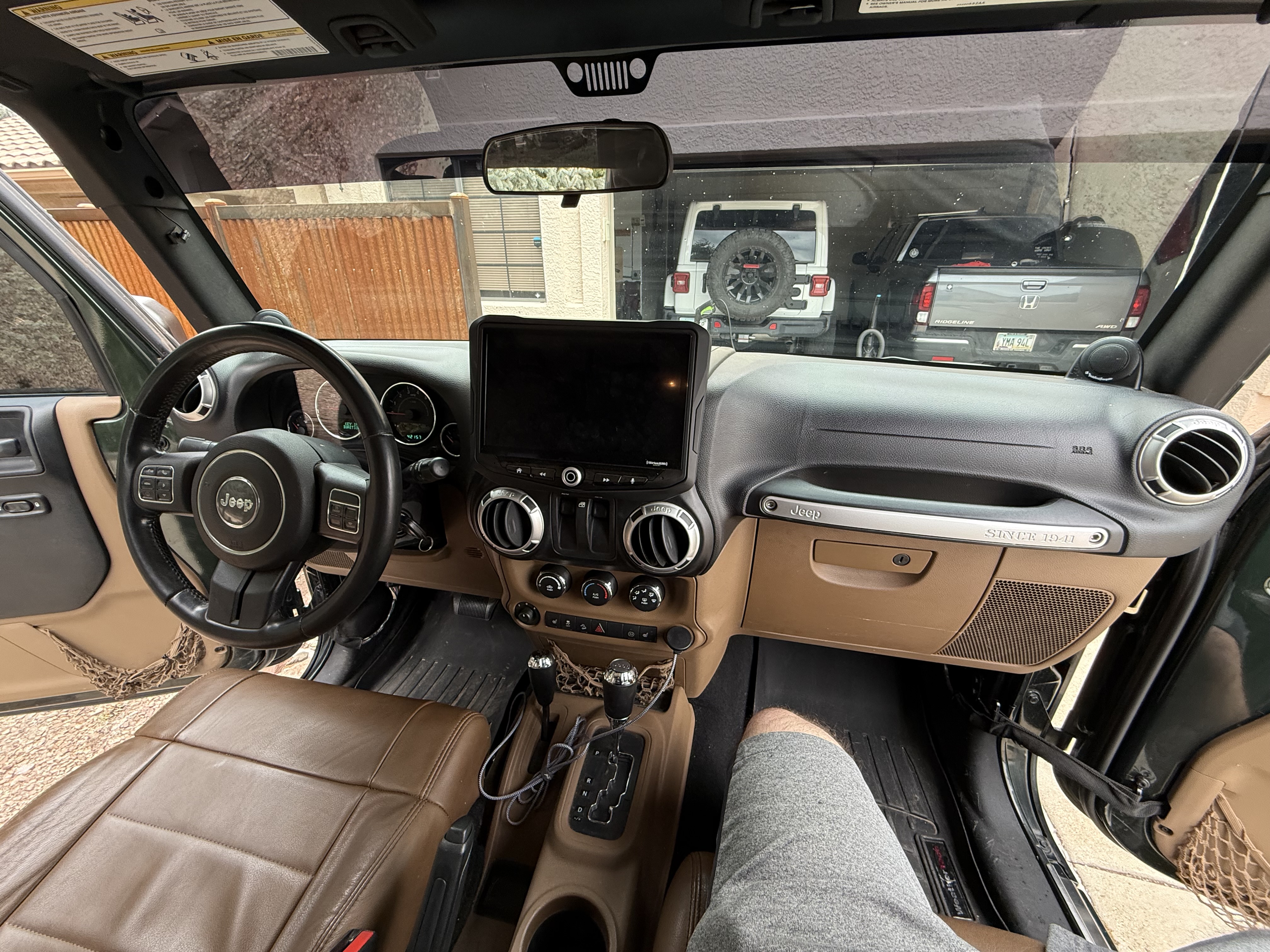 Used 2012 Jeep Wrangler Rubicon w/ PWR Convenience Group AWD/4WD image 9