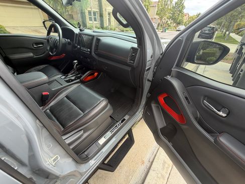 Used 2023 Nissan Frontier PRO-4X w/ Pro-4X Premium Package AWD/4WD image 12