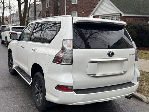 Used 2022 Lexus GX 460 Premium w/ Premium Package image 6