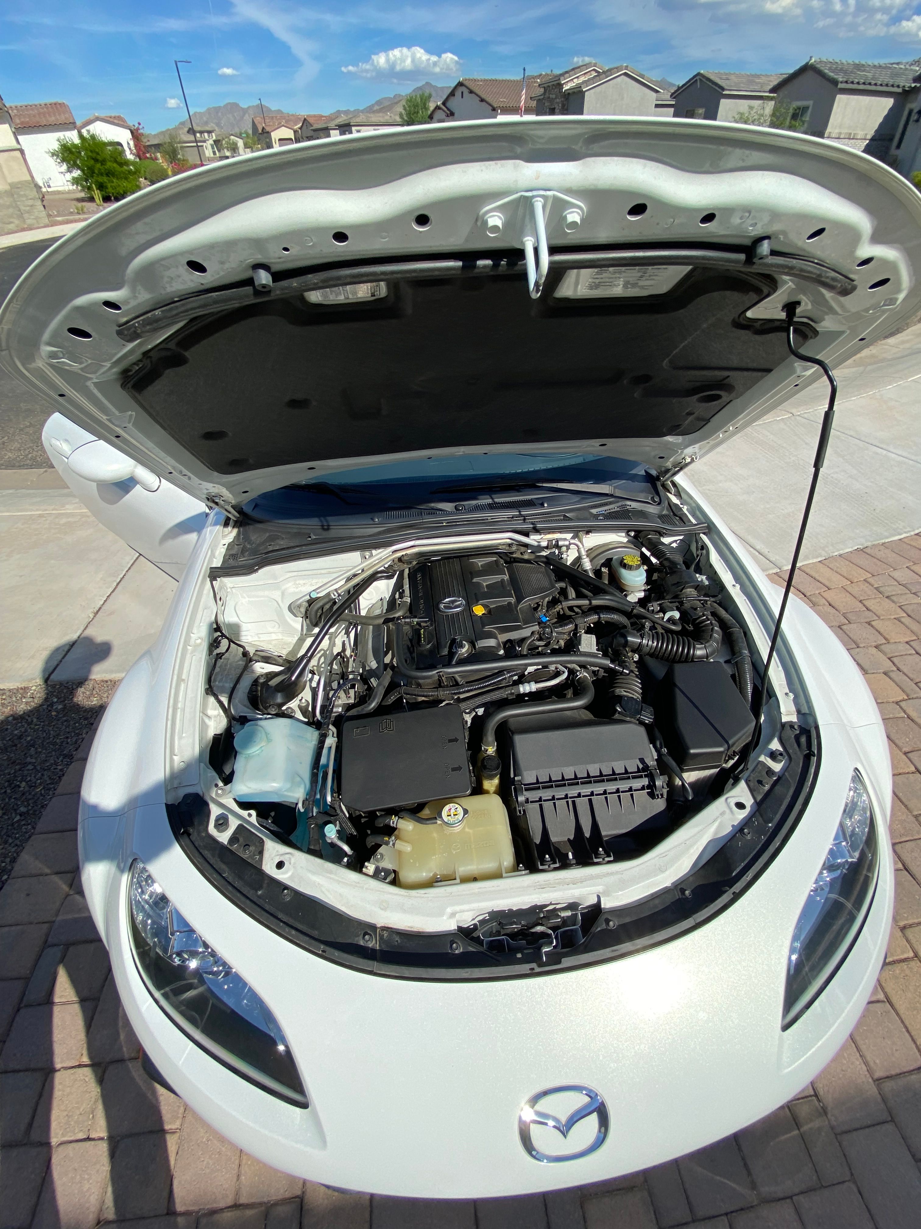 Used 2014 MAZDA MX-5 Miata Grand Touring w/ Premium Package RWD image 8