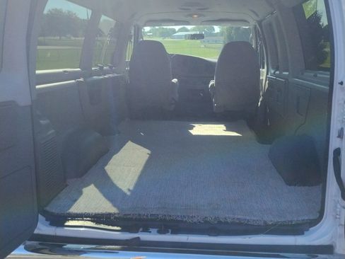 Used 2007 Ford E-350 and Econoline 350 XLT image 9