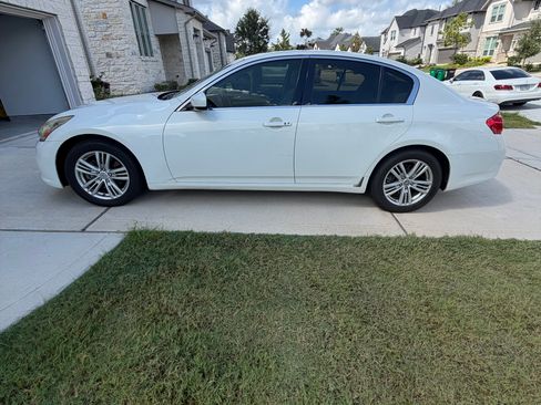 Used 2012 INFINITI G37 Journey w/ Premium Pkg RWD image 2