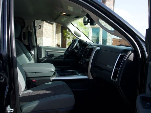 Used 2016 RAM 1500 Lone Star RWD image 16