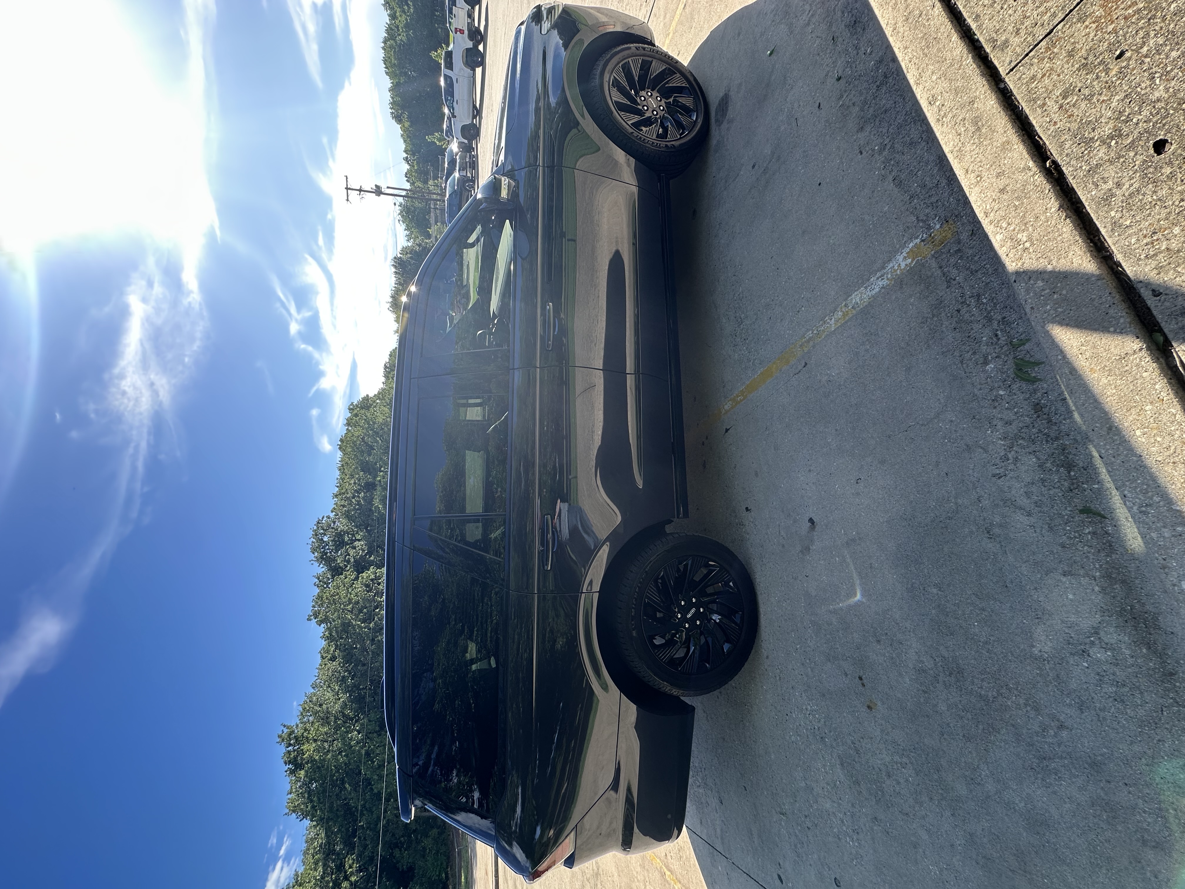 Used 2025 Lincoln Navigator Reserve w/ Jet Appearance Package AWD/4WD image 10