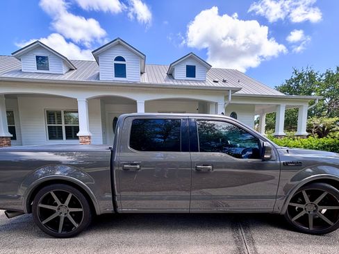 Used 2020 Ford F150 Lariat w/ Equipment Group 502A Luxury image 2