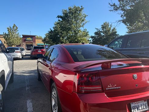 Used 2006 Dodge Charger R/T RWD image 17