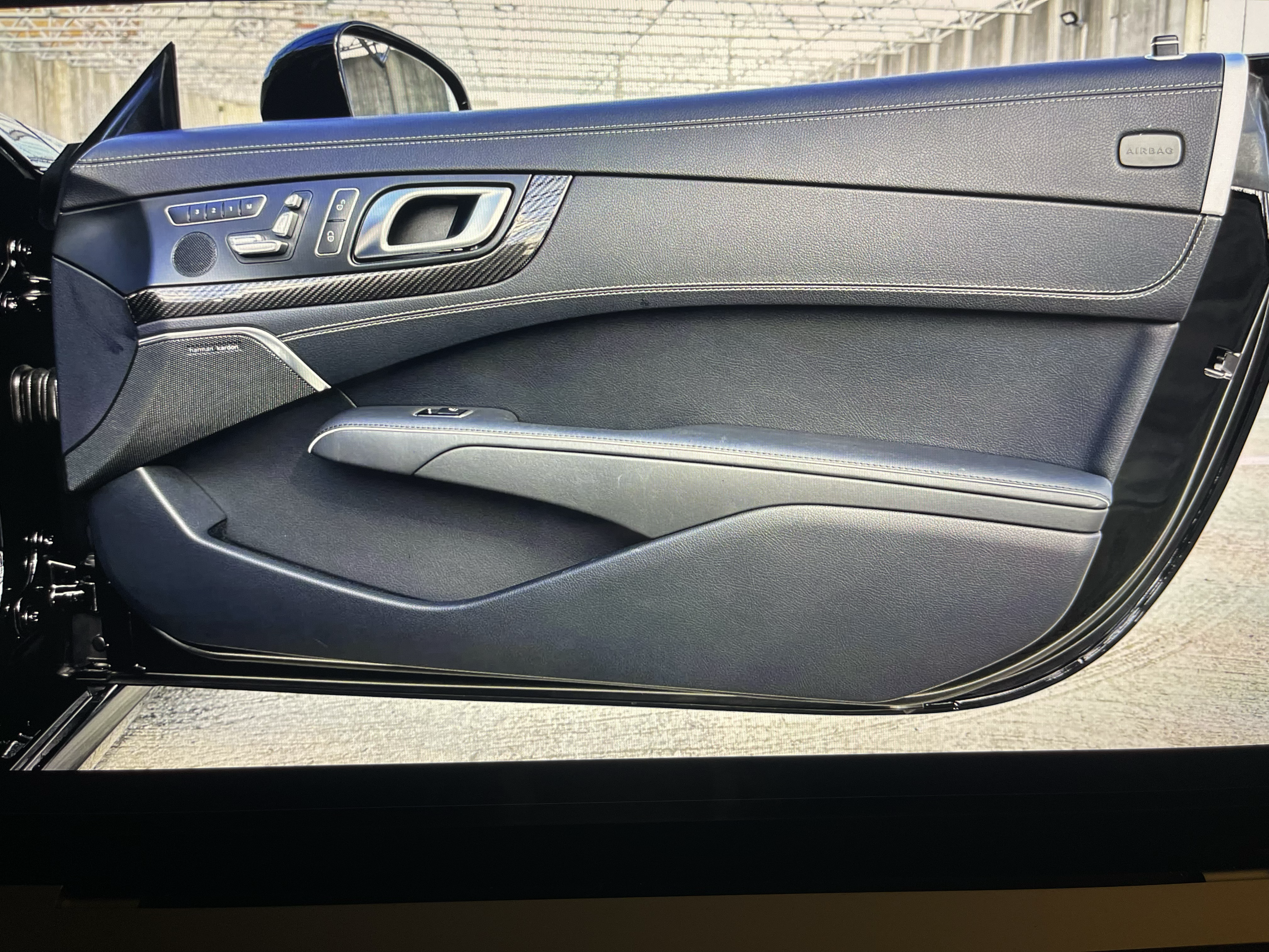 Used 2014 Mercedes-Benz SL 63 AMG image 15